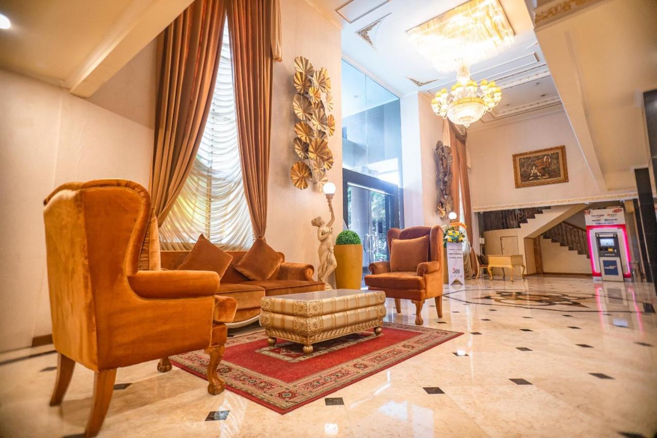 Olympic Hotel Jakarta Exterior photo