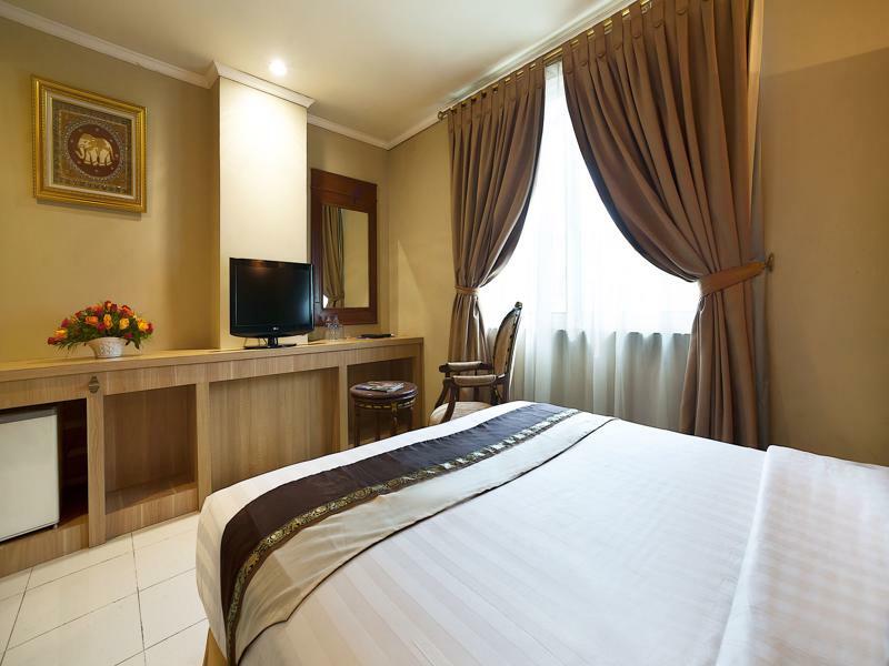 Olympic Hotel Jakarta Exterior photo