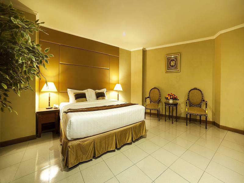 Olympic Hotel Jakarta Exterior photo